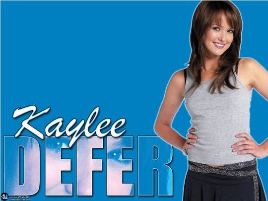 Product picture Kaylee Defer computer wallpaper